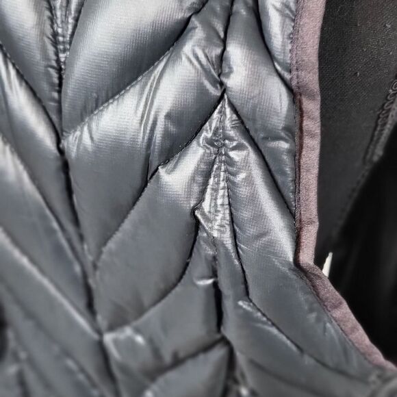 Eddie Bauer Women's Goose Down Puffer Vest - Picture 8 of 14